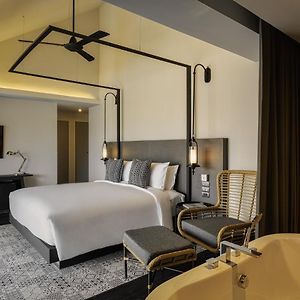 Deluxe Zimmer mit Kingsize-Bett